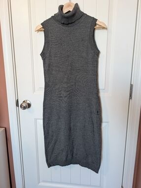 Artigli Wool Blend Sleeveless Knit Midi Dress Medium Grey